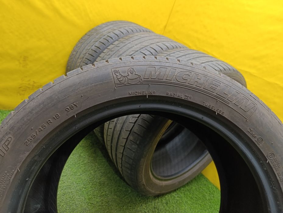 Шины 255 45 R18 Michelin комплект