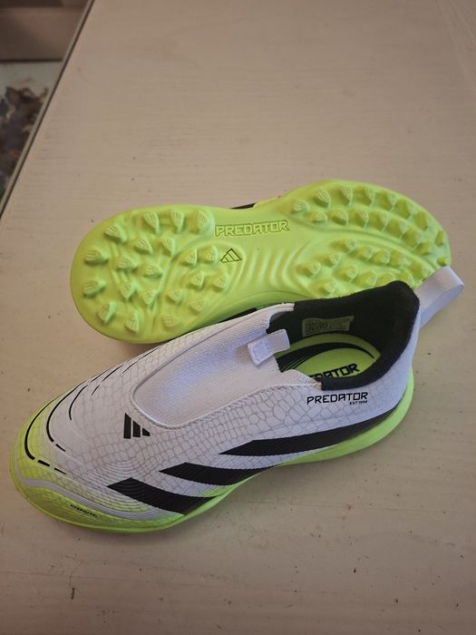 Нови оригинални детски стоножки Adidas Predator ST TF №31