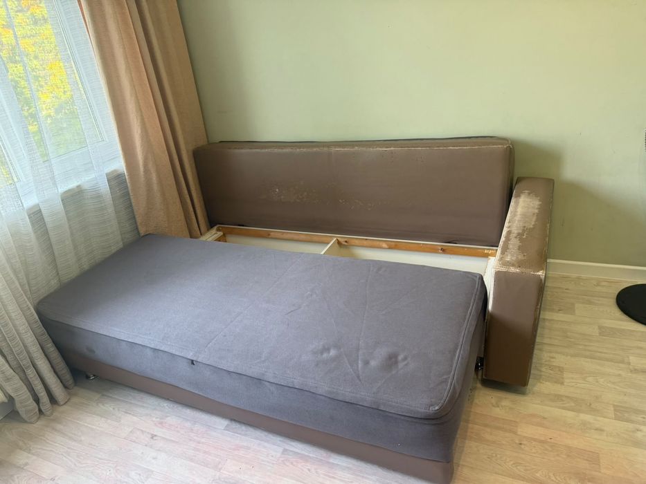 Продам диван сомовывоз