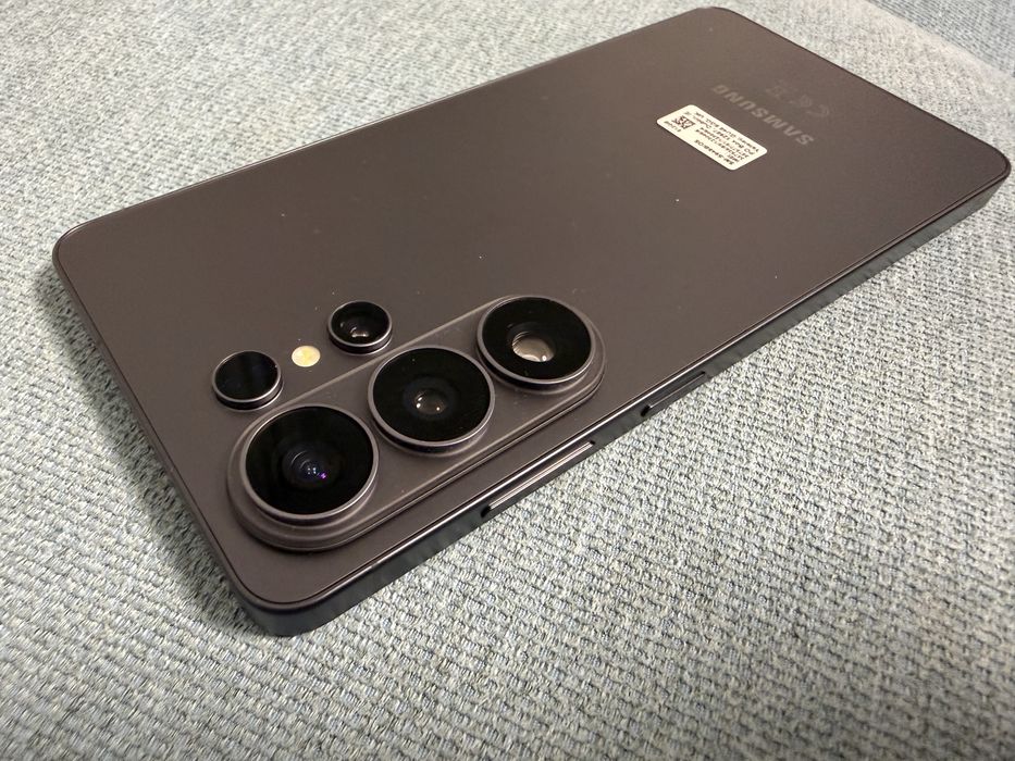 Samsung Galaxy S26 Ultra 512GB Black,чисто нов,0 цикъла на батерията