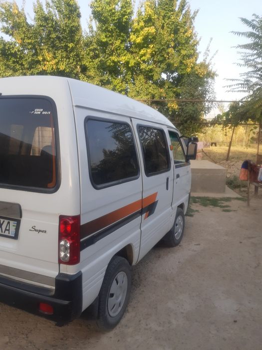 Damas moshinasi sotiladi