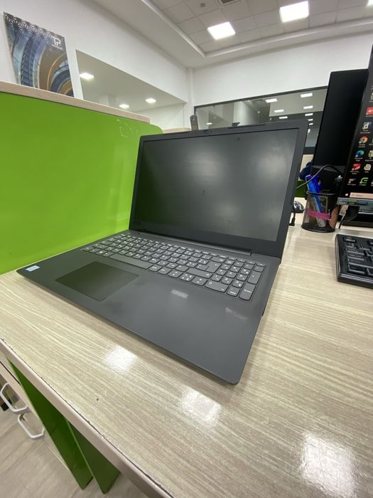 Lenovo notebook sotiladi narxini kelishamiz