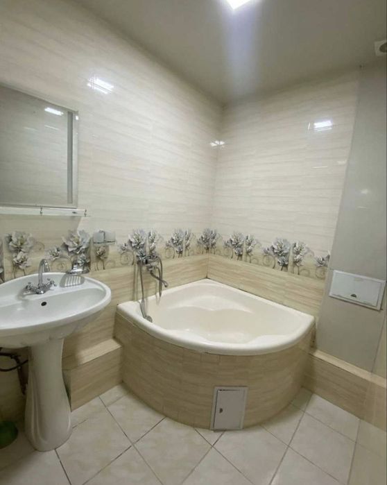 Себзорда 3 хонали арзон уй сотилади