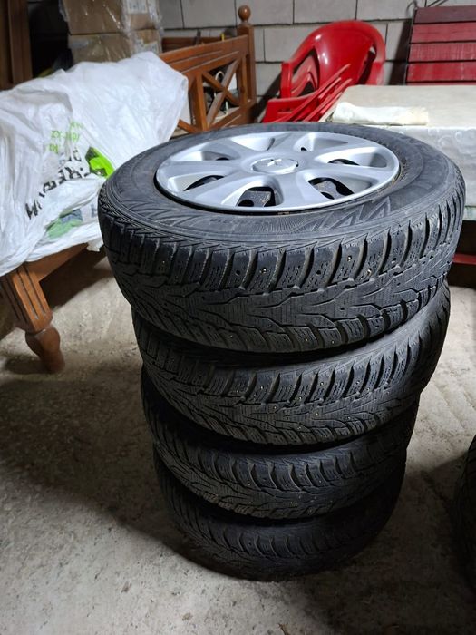 Шина с дисками колеса