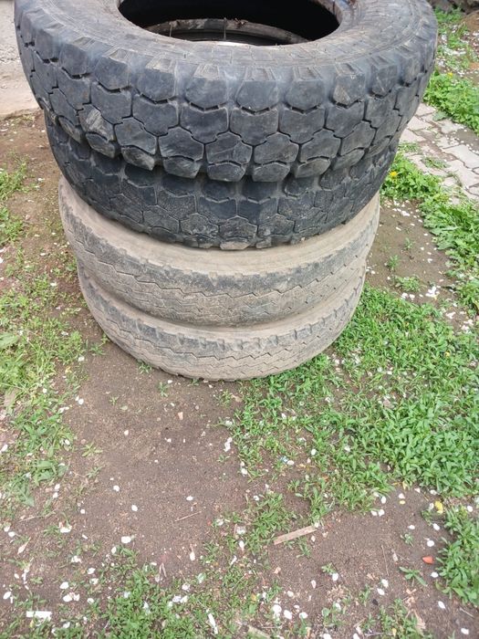 Продам шины 53,на сельхозтехнику