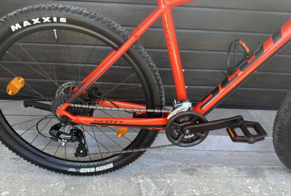 Bicicleta Scott NOUA Cube/Giant/Merida