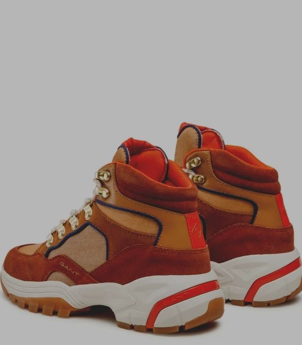 Bocanci din piele de antilopa Gant.