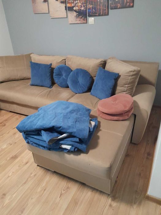 Продавам ъглов диван