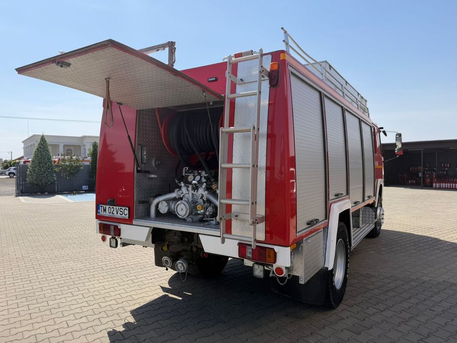 Mașina de pompieri 3000 Litri,  Steyr 4x4, echipată si înmatriculată