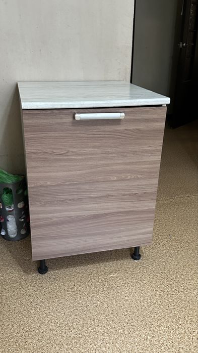 Продам кухонный гарнитур вместе с плитой