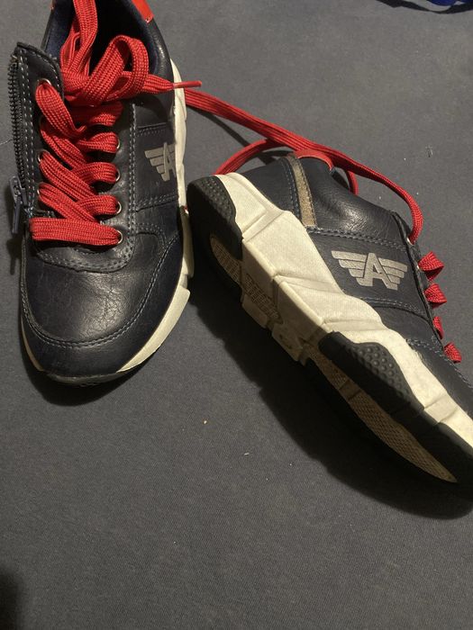 Детски маратонки номер 30