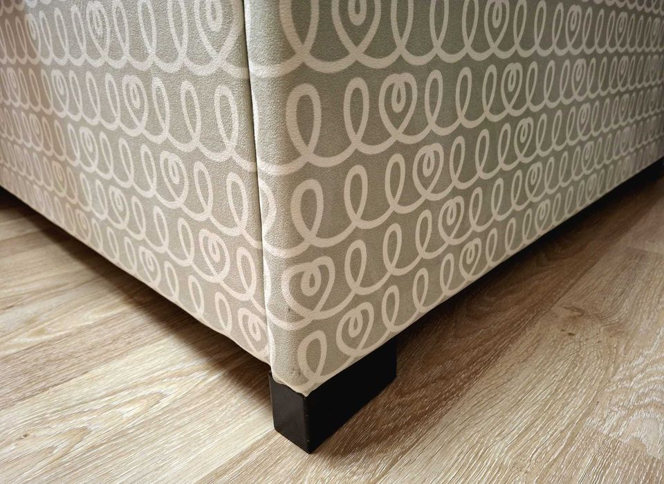 Vand pat tapitat copii MOBEXPERT 120x200cm, somieră si saltea incluse