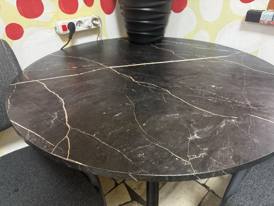 Стол крулый 90/90/74