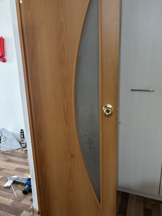 Продам двери межкомнатные