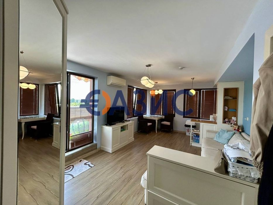 Продава се Двустаен апартамент в к.к. Слънчев бряг - 87 кв.м за 580 €/кв.м - Снимка #8