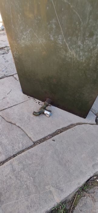 Метална цистерна