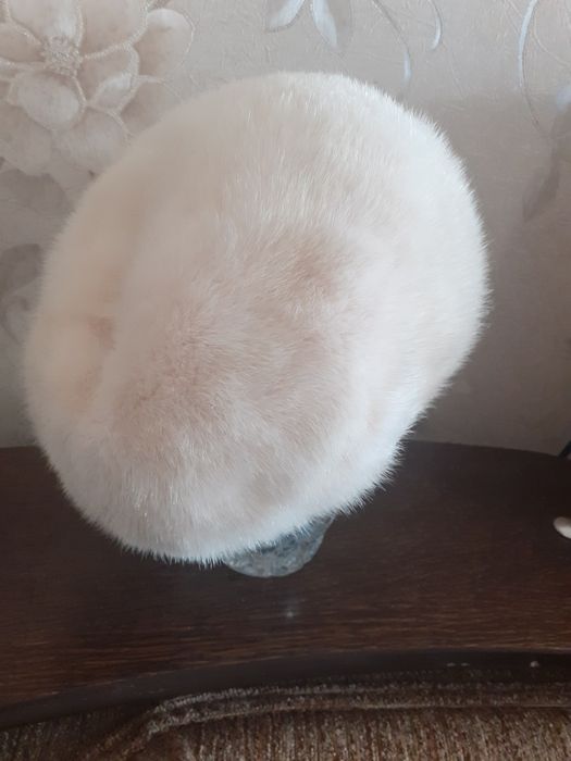 Продам норковую шапку