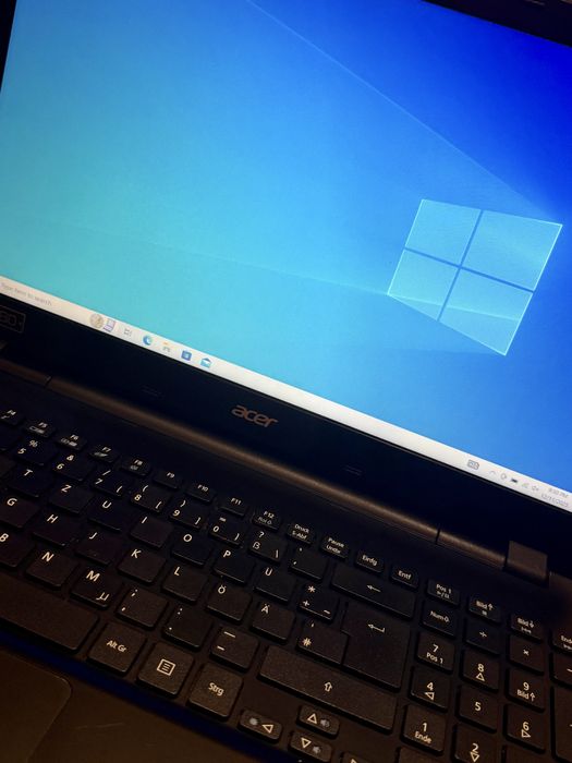 Laptop ACER Aspire E15