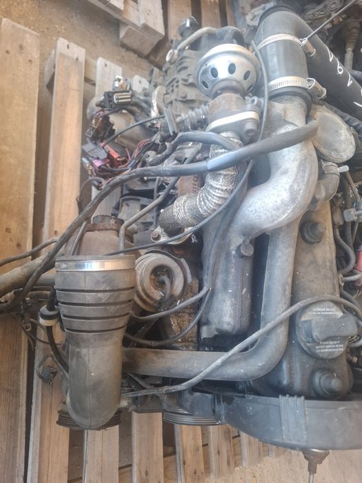 Vând motor passat b5 1.9 2000 90 cp Avem TOATĂ GAMA VOLSKWAGEN: golf 5 golf 6 b5 b6 b7 Touareg Touran passat cc crafter toate codurile motor