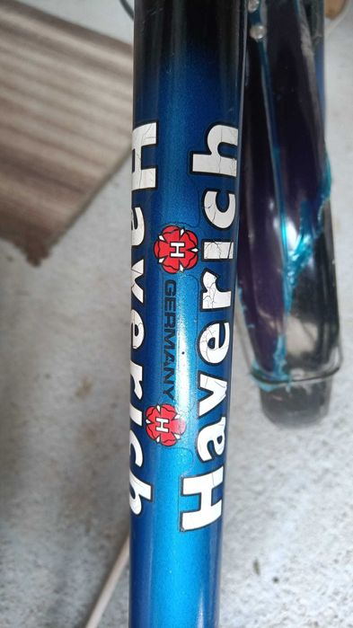 bicicletă made in Germany inclusiv cu roti ajutătoare. Foarte robusta, aproape noua