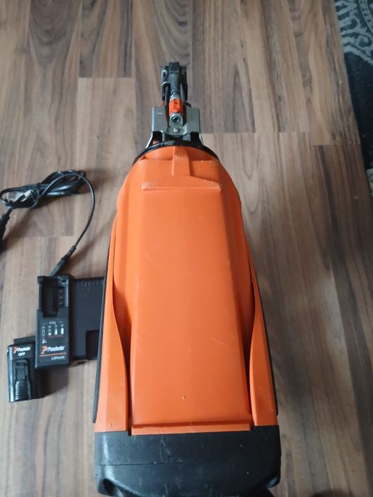 Pistol de cuie Paslode IM90CI