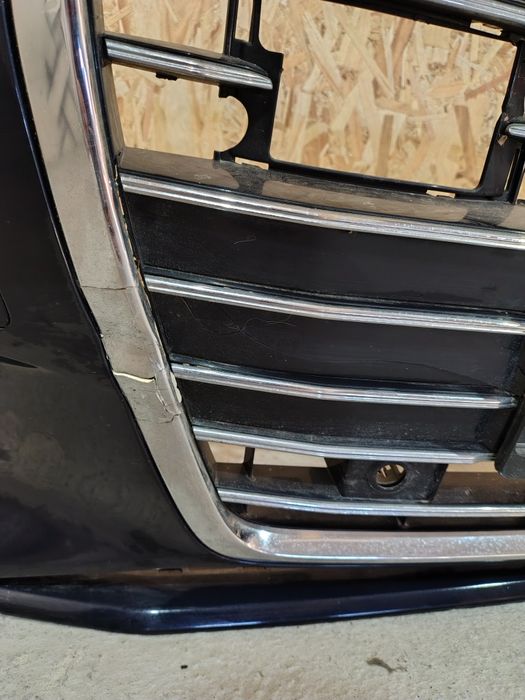 Bara fata Audi A6 C8 an 2018-2022 Cod 4K0 807 437 grila cu defect