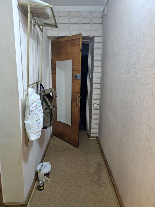 1/3/4 метро Буюк Ипак йули Капиталбанк.всё есть. S=35м².Маклер