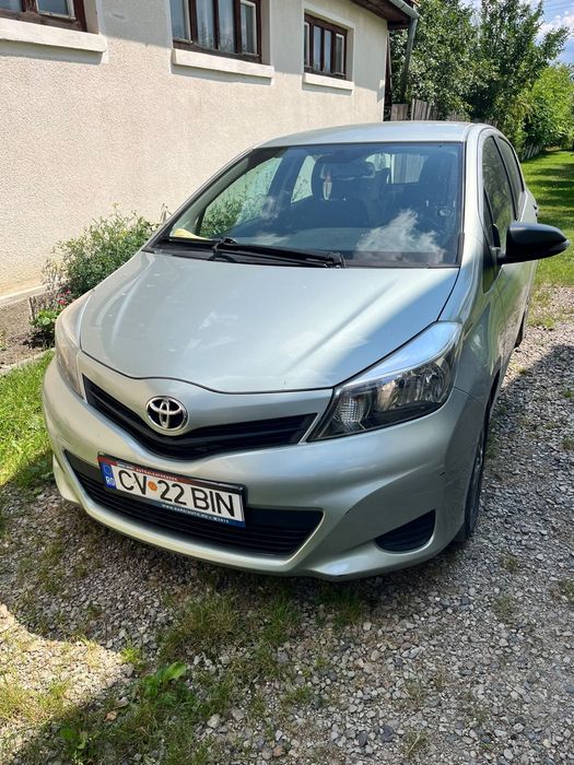 Toyota yaris 2012 1,3 benzina
