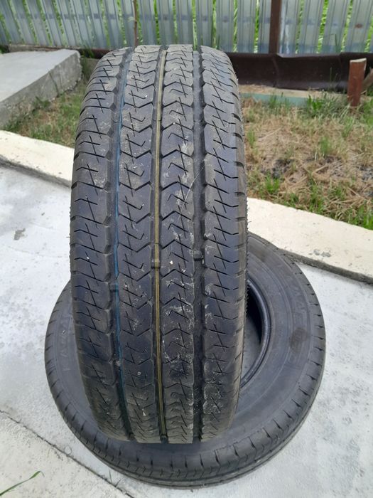 Vând 2 Anvelope C, M,S