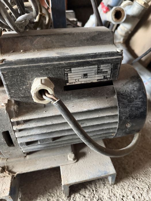 Statie pompare apa. Instalatie apa cu pompe si panou automatizare