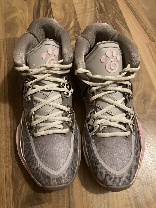 Nike Kyrie 8 infinity