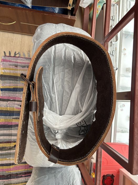 Пояс тяжелоатлетический