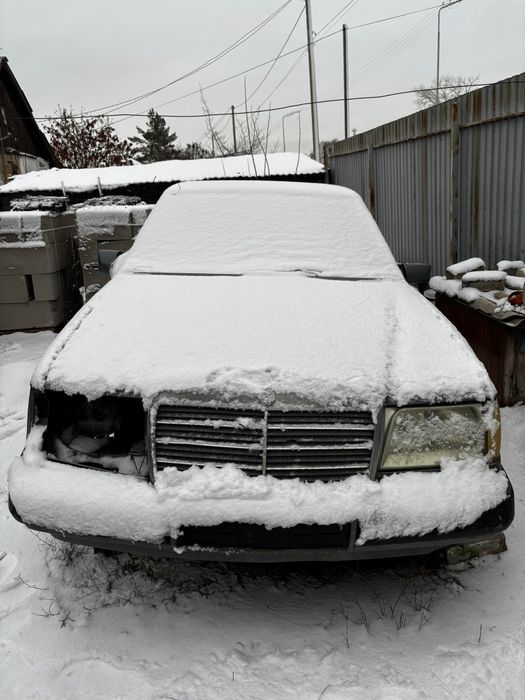 Продам мерс после аварии двигатель рабочий