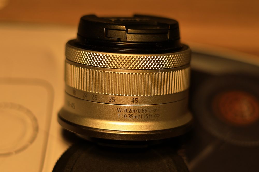 Canon rf 18-45 alb, nou,impecabil.., bliț macro godox ring 48, aproape nou.