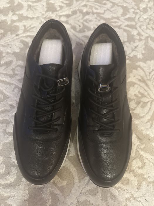 Зимние кроссовки