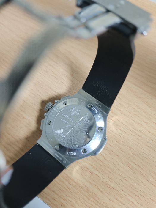 Продается часы Hublot