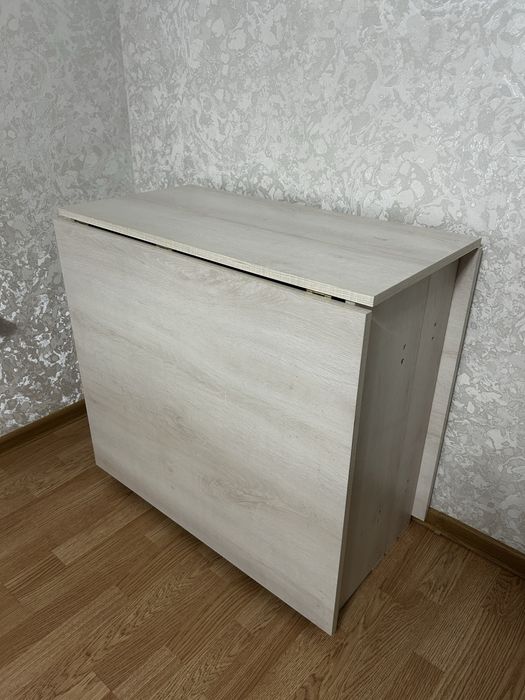 Продам Стол тумбу