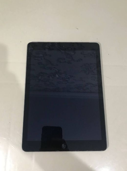 Ipad Air 64GB Sotiladi