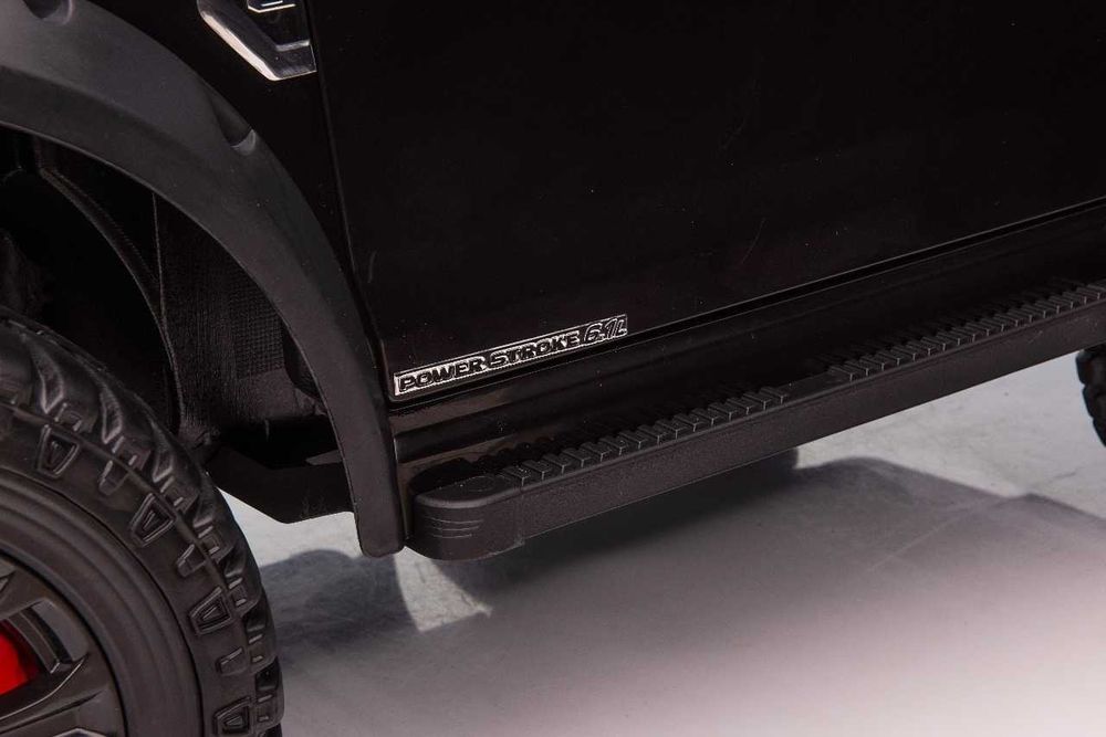 Masinuta electrica pt. 2 copii Ford Super Duty F450 4x50W 12V Black