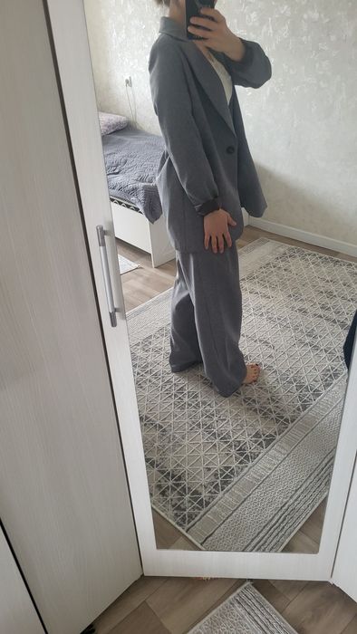 Продам костюм двойку в идеальном состоянии