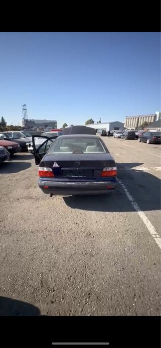 Запчасти на бмв е36.