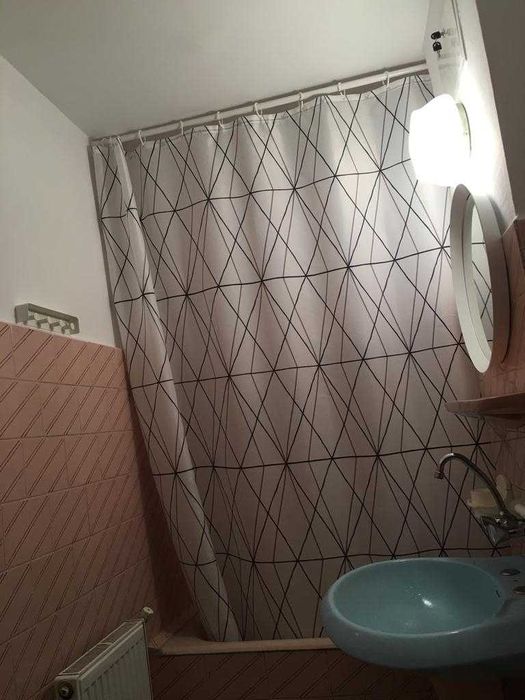 Garsoniera de inchiriat, zona Teilor - Mai multe