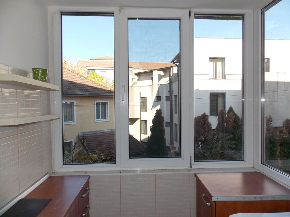 Apartament modern 2 camere decomandat 50mp - etaj1, Piata Decebal - 2 bedrooms modern apartment for rent