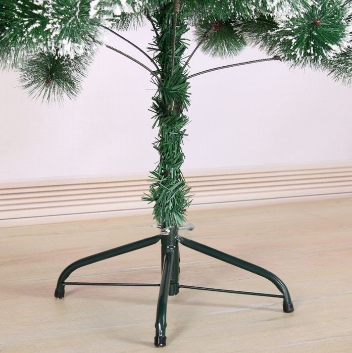 Продам новогодную ёлку.150см.