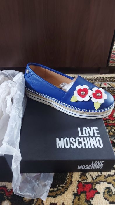 Moschino marime 38