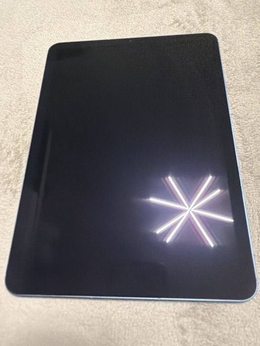 Apple ipad air generatia a 5 a 2022 TABLETA