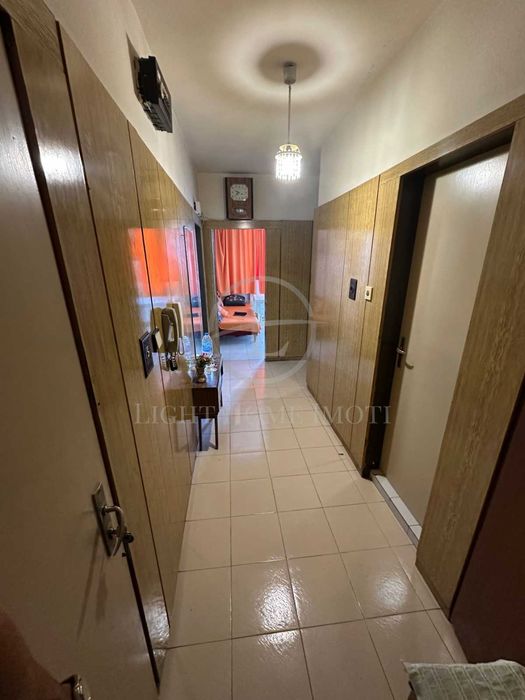 Продава се Тристаен апартамент в Пловдив, Христо Смирненски - 82 кв.м за 2257 €/кв.м - Снимка #7