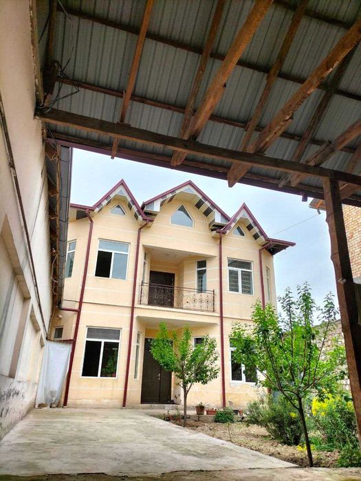 СергелиХонабодБеруний, 3сот.2этаж,7хона узимизни битган уй сотилади!