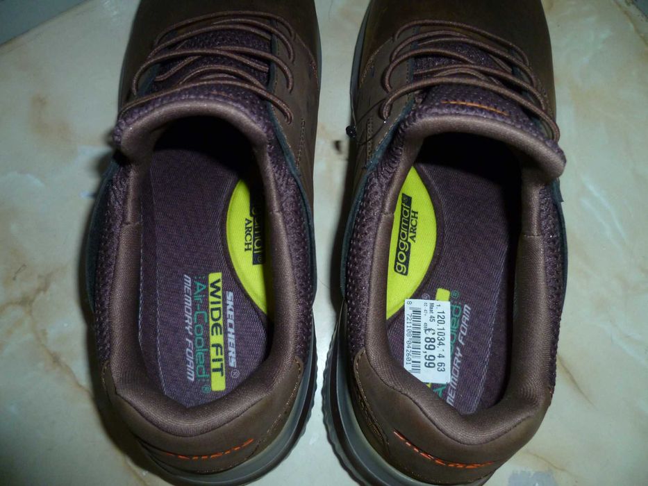 Skechers нови обувки №45