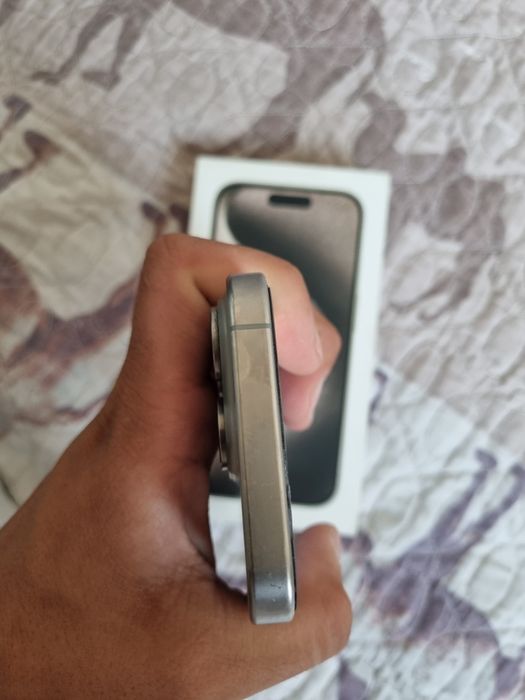 Iphone 15 pro 128 LLa